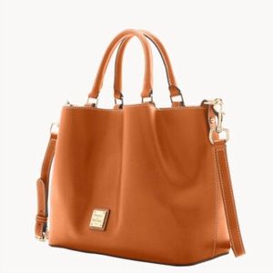 NWOT Dooney and Bourke Saffiano  Barlow